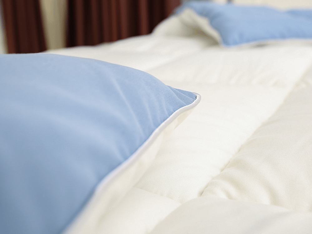 Dual Color Polyester quilt